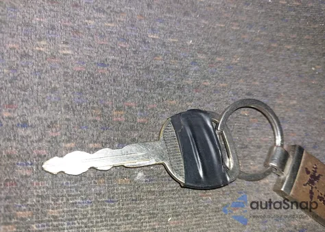 2000 Chevrolet Silverado Ls из США, поврежденный, VIN 2GCEC19V7Y1404656